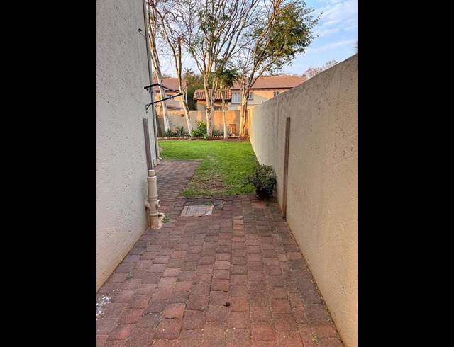 2 BEDROOM TOWNHOUSE FOR SALE IN ANNLIN